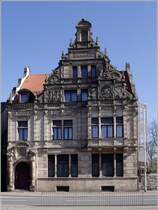 Das Gebude der ehemaligen Reichsbank und Landeszentralbank am Kastanienwall in Hameln. 24.03.2011