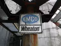 Ein altes Herstellerschild an einer Tankanlage auf dem Gel�nde der (als Industriedenkmal zug�nglichen) ehemaligen Kokerei Hansa in Dortmund-Huckarde am 26.03.2011.