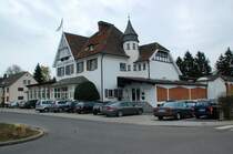 Nahe des Haltepunkt Angermund, steht dass Hotel Haus Litzbrck. 3.4.2011