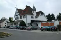 Nahe des Haltepunkt Angermund, steht dass Hotel Haus Litzbr�ck. 3.4.2011