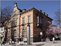 An das alte Rathausgeb�ude in Bad Pyrmont schlie�t sich auf der R�ckseite noch eine moderner Bau an. 02.04.2011