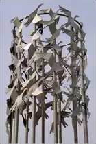  Vogelflug  hei�t diese von Frijo M�ller-Belecke entworfene Skulptur bei der alten Liebe in Cuxhaven. 12.03.2011