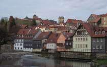 Blick am 13. April 2011 ber die malerische Kronacher Altstadt auf die Festung Rosenberg. Gerne wird diese Szenerie auch als  Klein Venedig  bezeichnet.