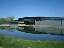 Denzlingen, das Kultur-und B�rgerhaus ist aus einem europ�ischen Wettbewerb hervorgegangen und z�hlt als Meisterwerk zeitgen�ssischer Architektur, eingeweiht 2003, April 2011