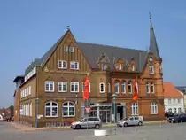 Bredstedt, Neugotisches Rathaus und Sparkasse, Kreis Nordfriesland 
(11.05.2011)