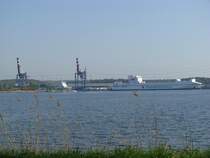 Lbeck [Schleswig-Holstein]; Blick von der Mecklenburger Strae ber die Trave [25.04.2011]