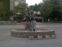 Brunnen am Mhlenberger Markt in Hannover, am 06.06.2011.