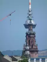 Mannheim, Stadt der Kirchen und Trme: Spitalkirche, Untere Pfarrkirche, Konkordienkirche und Fernmeldeturm von der Kurt Schumacher Brcke aus gesehen im Sommer 2010.