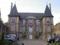 Pont-L`Eveque, Rathaus (06.07.2008)