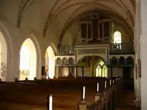 Altenkirchen auf Rgen, der Innenraum der evangelischen Pfarrkirche mit dem Orgelgehuse von 1750, Juli 2006