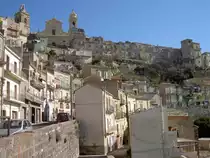 Altstadt von Vizzini am S�dhang des Monte Lauro, Sizilien (14.03.2009)