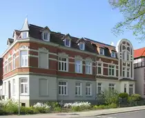 Grevesm�hlen; Eckhaus Rudolf-Breitscheid-Stra�e/Bahnhofstra�e, Grevesm�hlen 21.04.2011