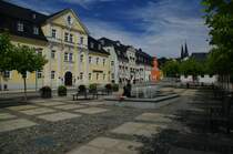 Schneeberg, Frstenplatz mit Stadtsparkasse (17.07.2011)
