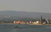 Blick von der Kaiserbr�cke auf Wiesbaden Biebrich; 28.03.2011