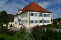 Eberhardzell, Rathaus und ehem. Schloss von 1746, Lkr. Biberach 
(11.08.2011)