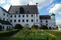 Illertissen, V�hlinschlo�, erbaut von den Grafen von Kirchberg, 
Kreis Neu-Ulm (16.08.2011)