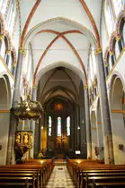 D�sseldorf, St. Margretha Kirche, Innenansicht der Pfeilerbasilika (03.08.2011)