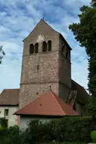 Lahr, St.Peter im Stadtteil Burgheim stammt aus dem 12.Jahrhundert und geh�rt mit zu den �ltesten Kirchen in S�ddeutschland, war bis 1485 Pfarrkirche von Lahr, heute evangelische Petruspfarrei, Aug.2011