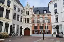 DEVENTER (Overijssel), 19.08.2011, historisches Geb�ude im Stadtzentrum