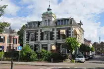 DEVENTER (Overijssel), 19.08.2011, an der Stra�e Onder de Linden mit Blick auf die IJssel