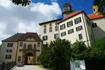 Schloss Baldern, erbaut zwischen 1718 und 1737, im Besitz des F�rstenhauses 
Oettingen-Wallerstein, Ostalbkreis (07.06.2009)