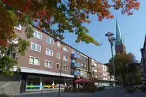 Gladbeck: Lambertistra�e mit Lambertikirche im sonnigen Herbst (September 2011)