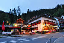 Landgasthof Lilie in Triberg bei Dmmerung - 03.09.2011