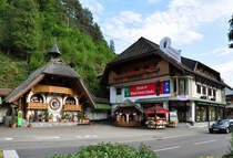 Schwarzwalduhrenverkauf und Riesenuhr in Niederwasser - 03.09.2011