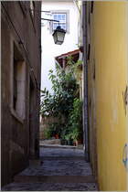 Enge Gasse in der hgeligen und zum Teil recht steilen Altstadt von Porto. Die Alstadt von Porto gehrt seit 1996 zum UNESCO - Welterbe.
10.10.2011