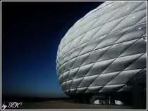 

Dem Wandertag unserer Schule hab ich dieses wundersch�ne Bild zu verdanken. Zu sehen ist die Allianz Arena am 24.10.2011 in M�nchen