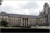 Das Rathaus von Rouen steht direkt neben der Abtei Saint-Ouen. 05.10.2011