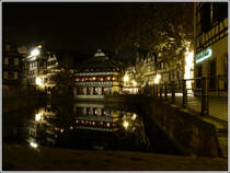 Mit Hilfe eines erfahrenen Fotografen ist es mir gelungen diese Nachtaufnahme der Maison des Tanneurs im Stadtteil Petite France in Strasbourg zu machen. 28.10.2011 (Jeanny)