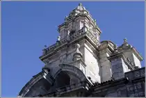 A Coru�a. H�ufig hei�t es Kopf in den Nacken um die Sch�nheiten der Stadt sehen zu k�nnen. Hier der barocke Turm von Santo Domingo, einem Kloster in der Altstadt. 09.10.2011