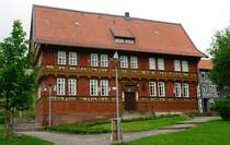 Alfeld / Leine, Alte Lateinschule, erbaut 1610 mit farbigen Schitzereien verziert, 
heute Stadtmuseum, Kreis Hildesheim (11.05.2010)
