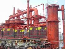 Die Seebhne in Bregenz erscheint dieses Jahr 2006 als Industrieanlage. Bei dem aufgefhrten Stck soll auf die Industrieprobleme, besonders auf die Probleme mit dem Kampf um das l, hingewiesen werden