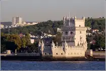 Der Torre de Bel�m ist das Wahrzeichen Lissabons. Er wurde 1521 vollendet und stand seinerzeit noch mitten im Tejo. 11.10.2011