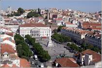 Lissabon. Vom Elevador de Santa Justa hat man einen schnen Blick auf den Rossio mit dem Nationaltheater Dona Maria II. 11.10.2011 