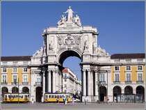 Durch den Triumphbogen an der Praa do Comrcio gelangt man in die Straen der Baixa. 11.10.2011