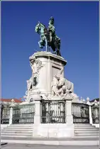 Mitten auf dem Pra�a do Com�rcio steht die Reiterstatue Dom Jos� I. 11.10.2011