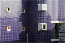 . Kleine ffnungen - Amstgericht Pforzheim. Kleine Fenster fr Nebenrume und das Treppenhaus. Mrz 2011 (Matthias)