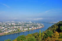 Koblenz-Ltzel, aufgenommen von der Festung Ehrenbreitstein, mit Bodennebel ber dem Rhein im Hintergrund - 29.09.2011