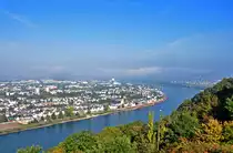 Koblenz-L�tzel, aufgenommen von der Festung Ehrenbreitstein, mit Bodennebel �ber dem Rhein im Hintergrund - 29.09.2011