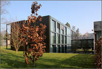 . Erweiterungsbau - 2007 wurde die Erweiterung des Bundesverfassungsgerichtes in Karlsruhe fertiggestellt. Es ergnzt die Anlage um weitere Baukrper. Schrlkamp Architektur, Berlin. Mrz 2011 (Matthias)