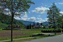 Blick auf den Ort Glottertal im gleichnamigen Tal des mittleren Schwarzwaldes, bekannt geworden, durch die Fernsehserie  Schwarzwaldklinik , Aug.2011