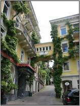 Ein Hotel in der Innenstadt von Baden-Baden. (23.05.2006)