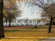12.11.2011, ein sch�ner Herbstag in Hamburg, Blick von der Stra�e  Sch�ne Aussicht  auf die Au�enalster,
