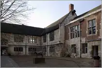 York, Kings Manor. Im Mittelalter u.a. Sitz des Abtes der St. Mary's Abbey. Heute ist hier die Arch�ologische Fakult�t der Universit�t von York untergebracht. 15.12.2011