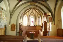 Langwies bei Davos, Ref. Kirche, erbaut 1384, Wandmalereien mit der Passion Christi, Kanzel von 1751 (22.04.2011)