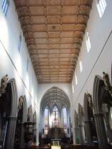 Kaufbeuren, St. Martin Kirche mit Schnitzaltar des Ulmer Meisters Michael Ehrhart (15.01.2012)