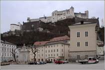 Salzburg. Der Kapitelplatz liegt unterhalb der Festung Hohensalzburg. 17.01.2012